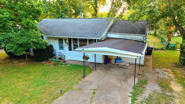 404 N Smith ST, Carbondale, IL 62901