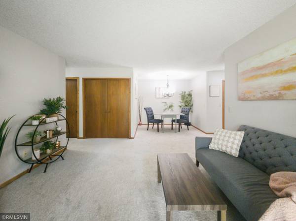 1977 Gold TRL #A, Eagan, MN 55122