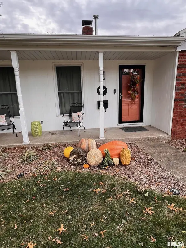 250 E PEARL ST, Winchester, IL 62694