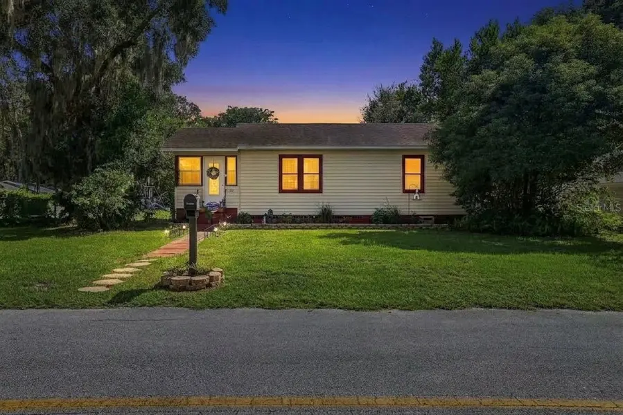 614 W PENNSYLVANIA AVE, Deland, FL 32720
