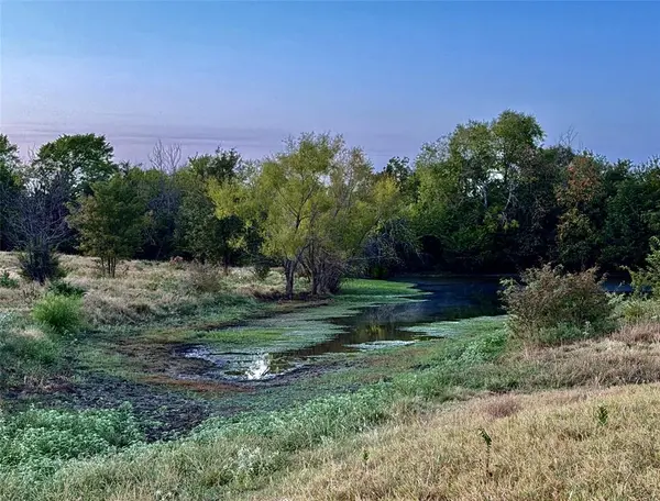 3638 County Road 2910, Dodd City, TX 75438