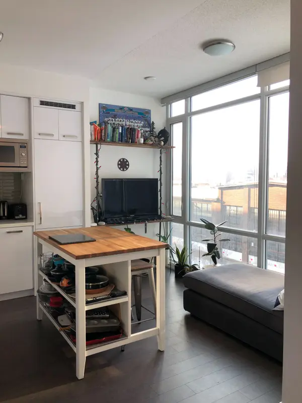 120 Bayview AVE #S320, Toronto C08, ON M5A 0G4