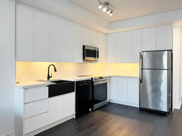 33 Bay ST #3210, Toronto C01, ON M5J 2Z3