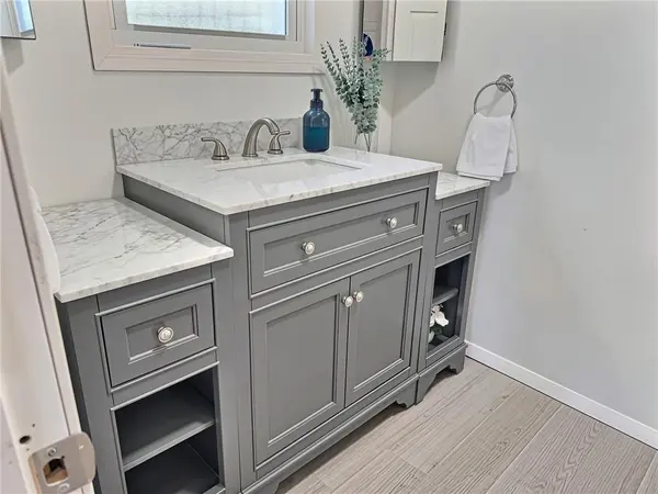 705 N Clay ST, Nevada, MO 64772