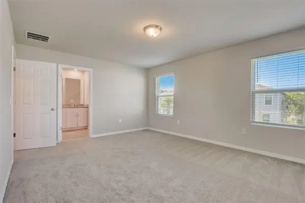 501 LEGACY LOOP LOOP, Davenport, FL 33896