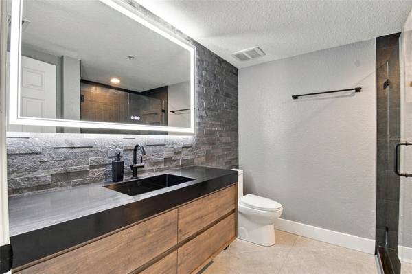 1022 PASEO DEL RIO NE #1022, St Petersburg, FL, 33702 photo 24