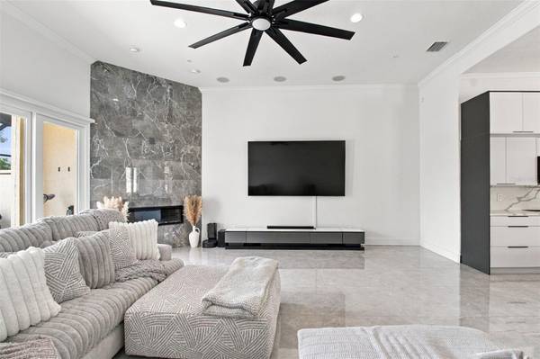 1022 PASEO DEL RIO NE #1022, St Petersburg, FL, 33702 photo 11