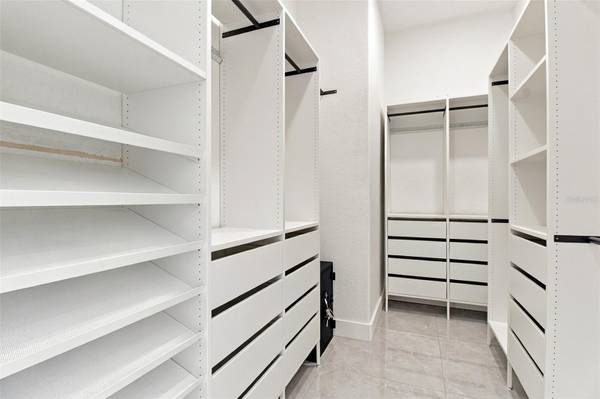 1022 PASEO DEL RIO NE #1022, St Petersburg, FL, 33702 photo 17