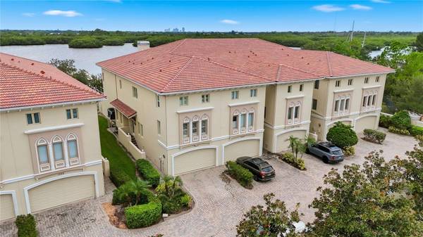 1022 PASEO DEL RIO NE #1022, St Petersburg, FL, 33702 photo 37