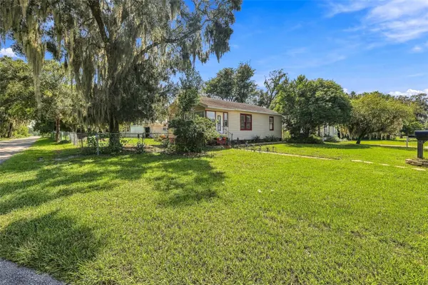614 W PENNSYLVANIA AVE, Deland, FL 32720