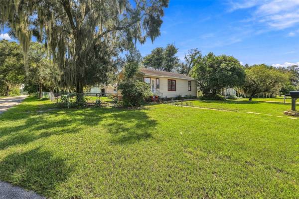 614 W PENNSYLVANIA AVE, Deland, FL 32720