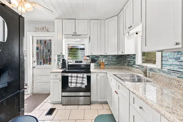 614 W PENNSYLVANIA AVE, Deland, FL 32720