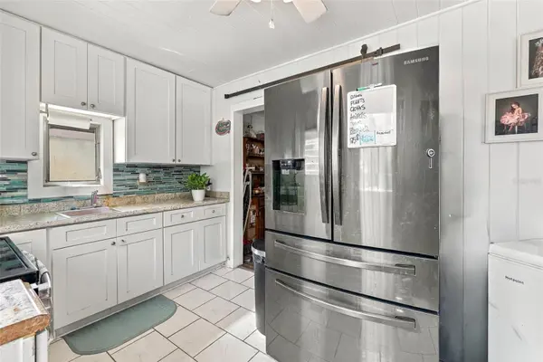 614 W PENNSYLVANIA AVE, Deland, FL 32720