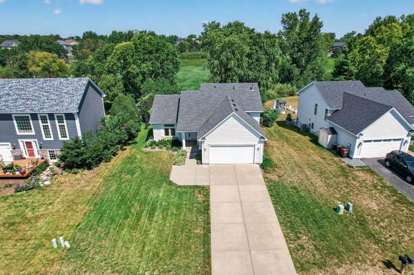 282 Cherry Hill TRL, Medina, MN 55340