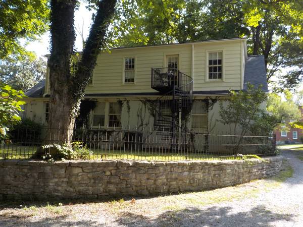 216 N Hume Ave, Gallatin, TN 37066