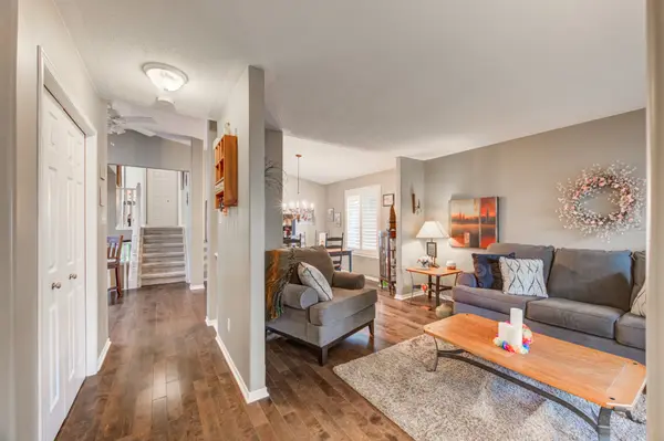 113 Bournemouth DR, London East, ON N5V 4T1