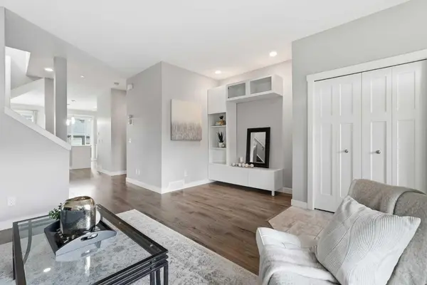 21 Howse ST NE, Calgary, AB T3P 0V8