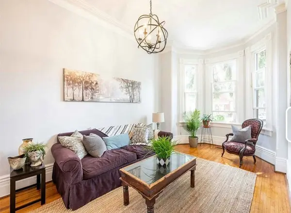 137 Denison Ave AVE #Suite A 2nd Floor, Toronto C01, ON M5T 2N2