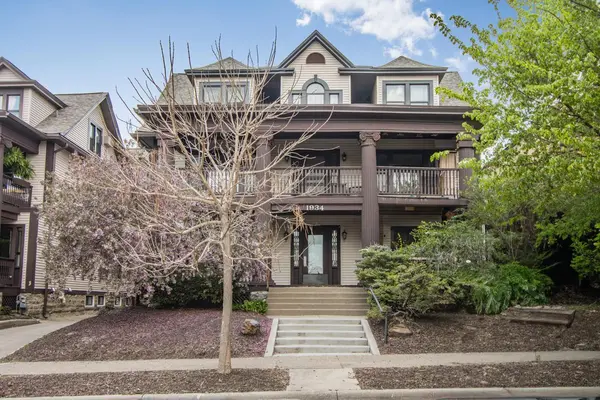 1934 Aldrich AVE S #D302,  Minneapolis,  MN 55403