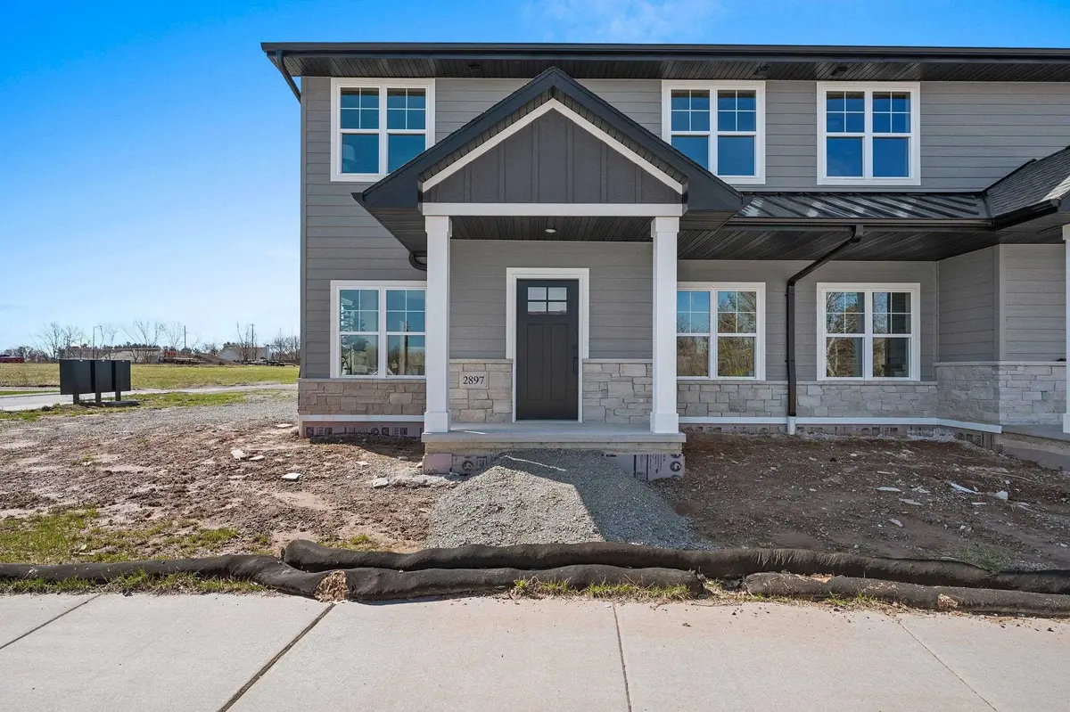 2897 HOWARD Commons, Howard, WI 54313-0000