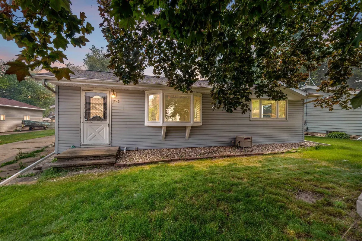 296 S WASHINGTON ST, Berlin, WI 54923