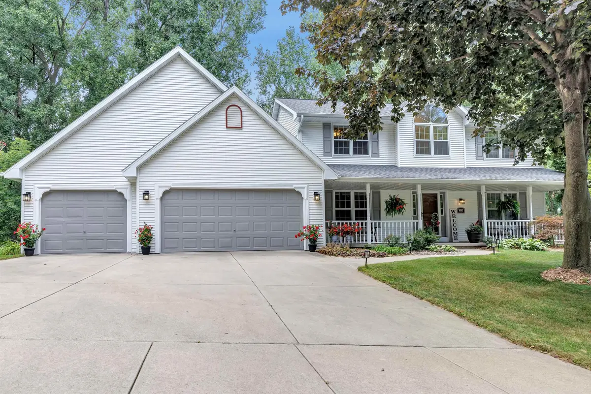250 WINDWARD RD, Green Bay, WI 54302