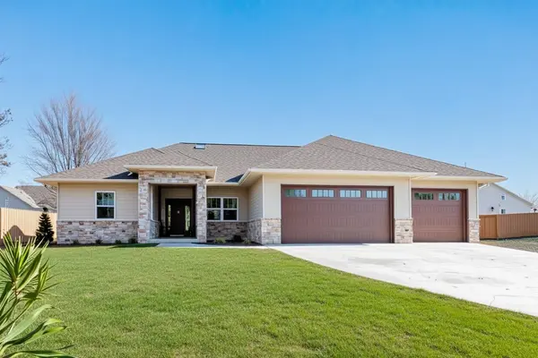 475 EARNHARDT CT, Green Bay, WI 54311
