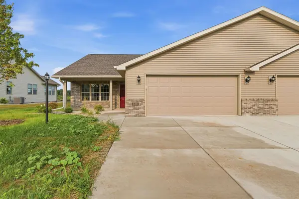 336 TWILIGHT TRL, Fond Du Lac, WI 54937-7545