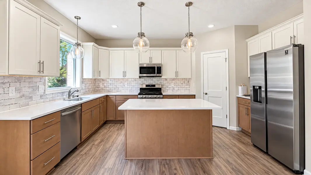 5590 Upper 179th ST W, Lakeville, MN 55044