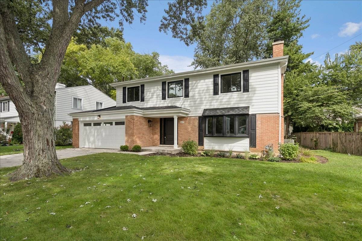1849 Stockton DR, Northfield, IL 60093