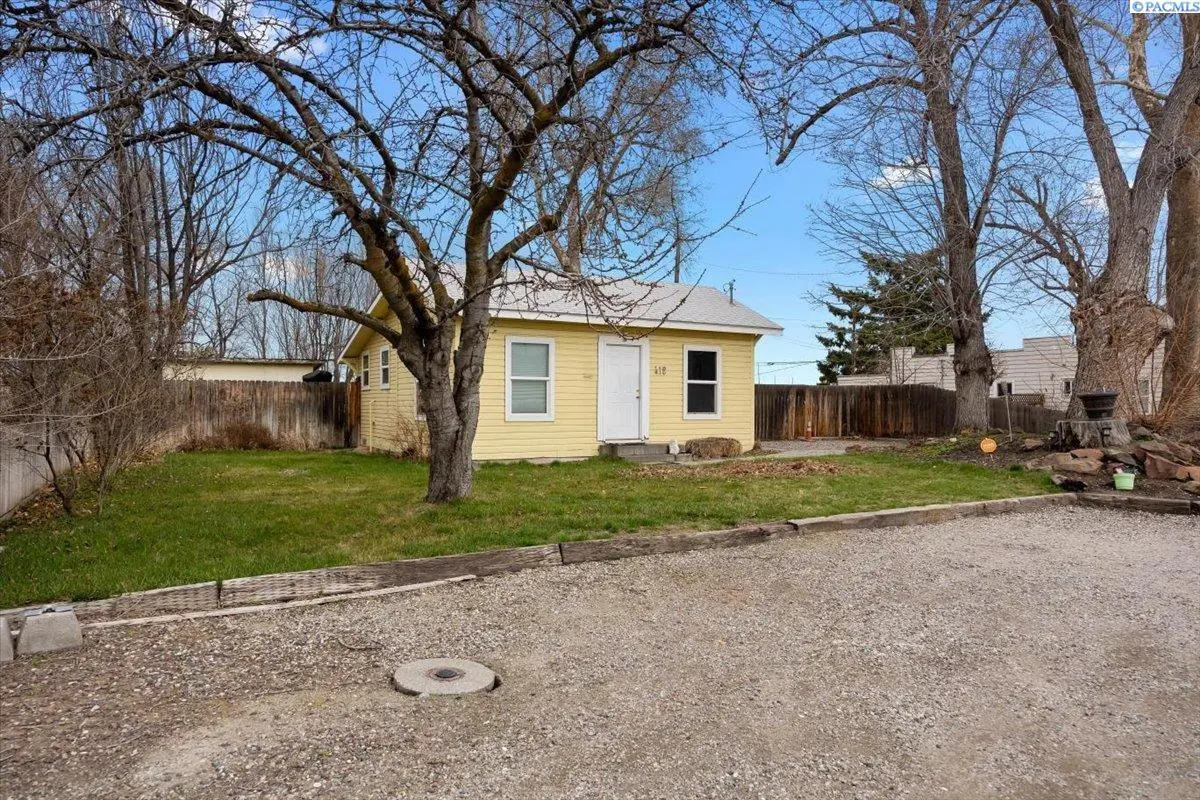 412 W Grand Ronde Ave, Kennewick, WA 99336