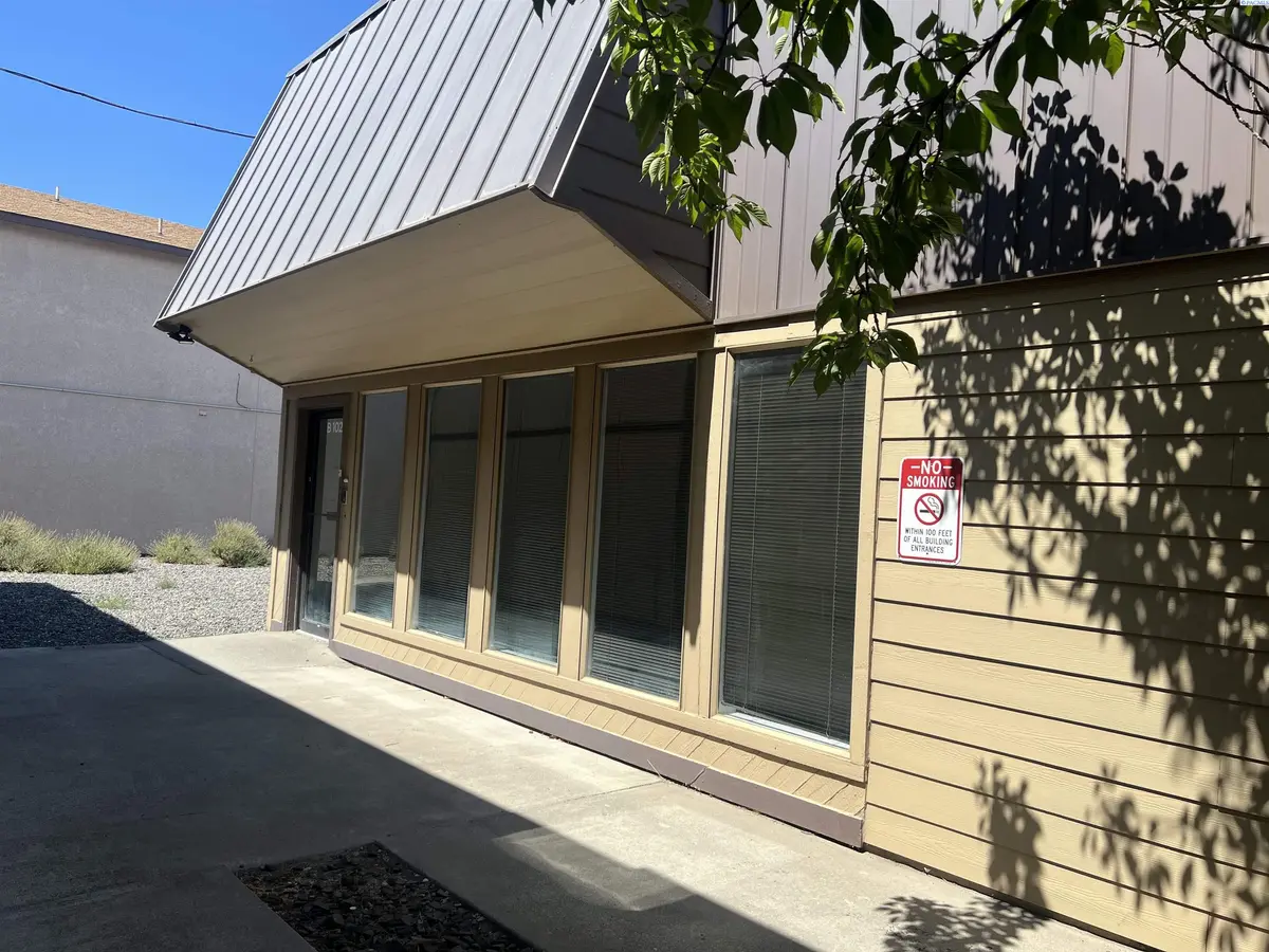 8508 W Gage Blvd #B102, Kennewick, WA 99336