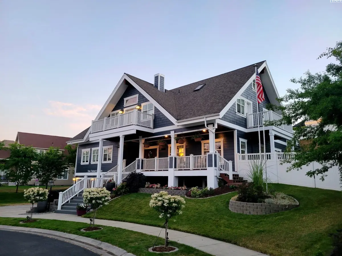 1027 SW Ryan Ct, Pullman, WA 99163