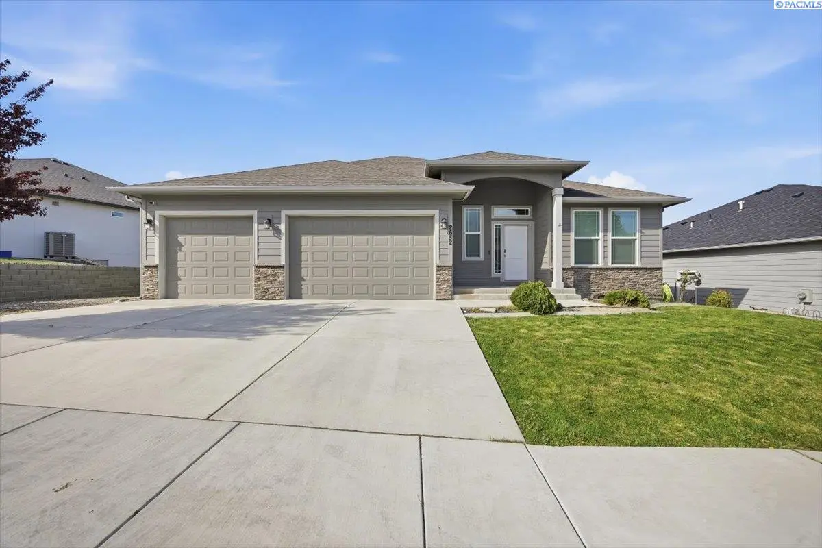 2652 W 44th Pl, Kennewick, WA 99337
