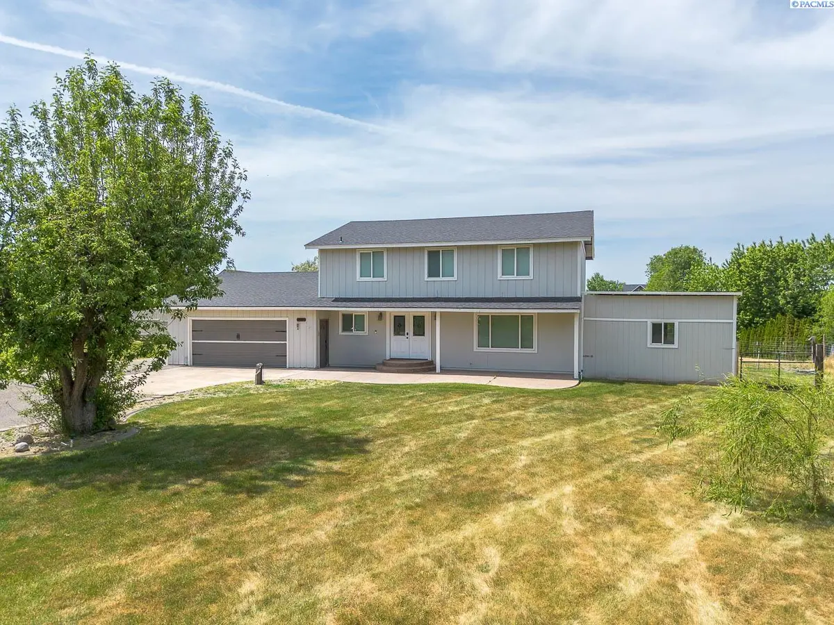 6404 S Bermuda Road, Kennewick, WA 99338