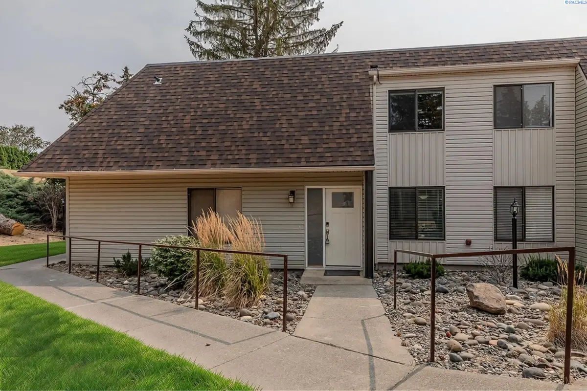 600 SW Crestview St #15 #15, Pullman, WA 99163