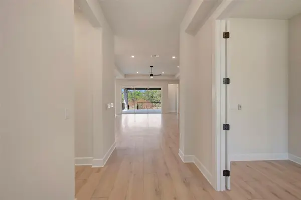 104 Rees Landing RD, Spicewood, TX 78669