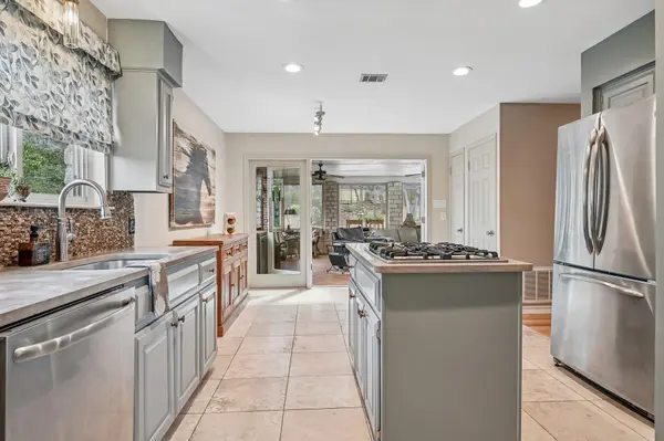 6009 Diamond Head DR, Austin, TX 78746