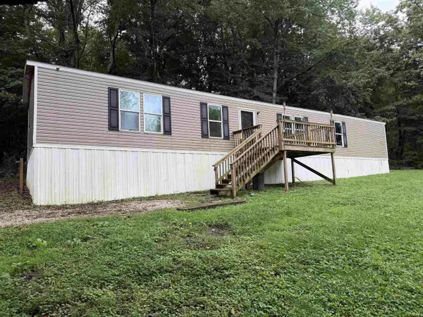 209 S Indiana ST, Hazleton, IN 47640