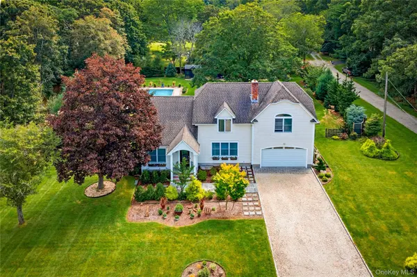 225 Marion LN, East Marion, NY 11939
