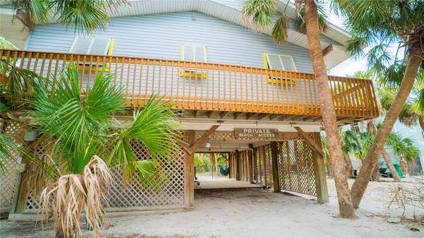 13 BAYSHORE CIR, Placida, FL 33946
