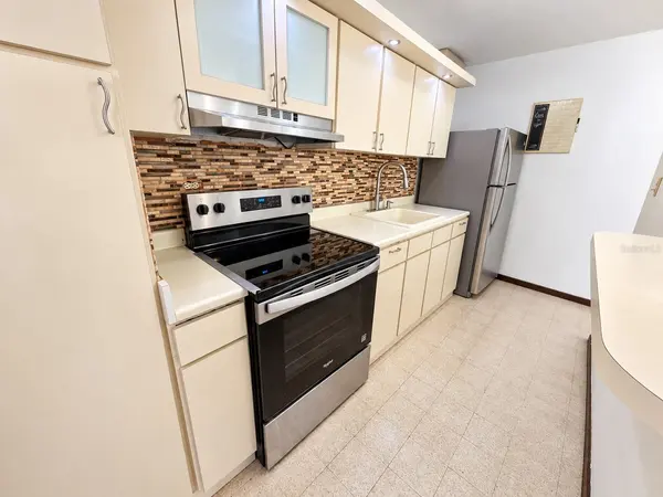 274 CALLE URUGUAY #202, San Juan, PR 00917