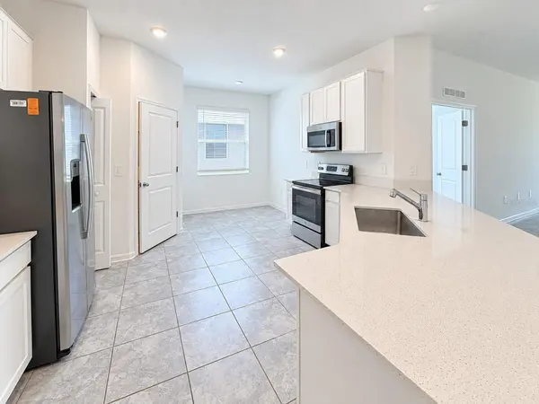 546 HATTERAS RD, Davenport, FL 33837
