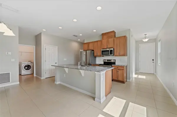 1678 SWAN SWIM DR, Davenport, FL 33837