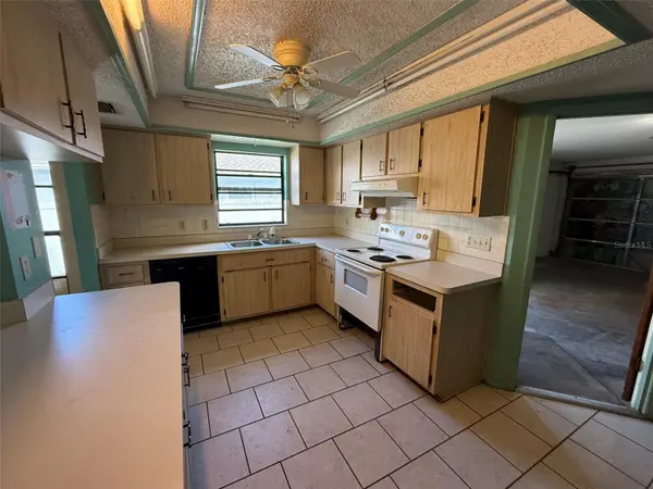 8835 ARUBA LN, Port Richey, FL 34668