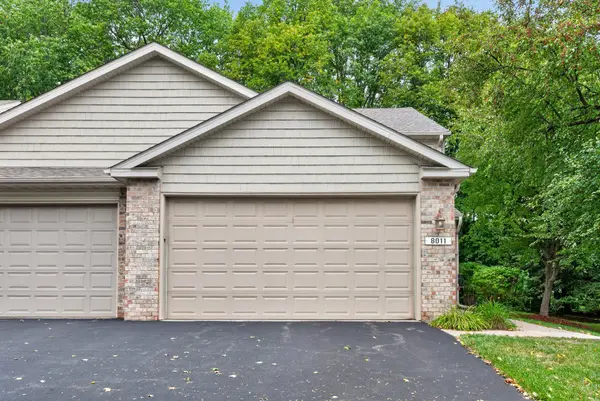 8011 Everest LN N, Maple Grove, MN 55311