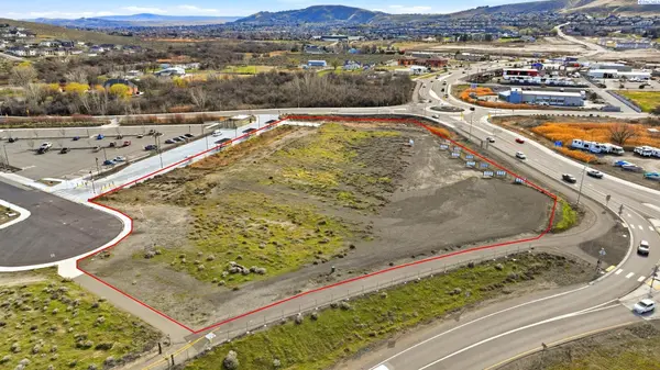 875 Tulip Lane, Richland, WA 99352