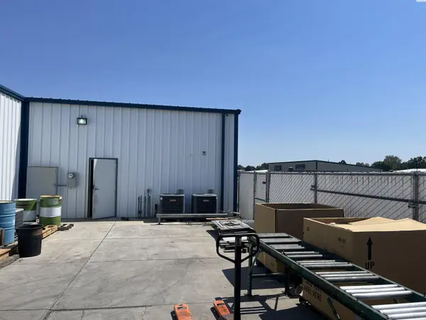 1893 Airport Way, Richland, WA 99352