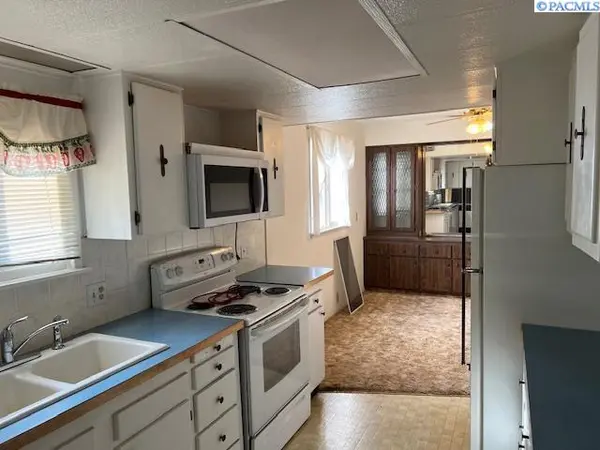 163201 W Apricot rd, Prosser, WA 99350