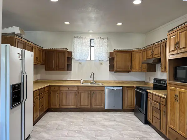 211 Kahlotus Lake Road, Kahlotus, WA 99335